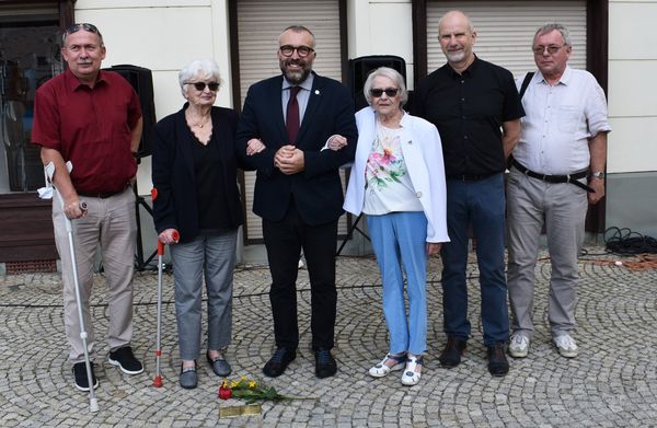 Stolpersteine pro rodinu DEMNER